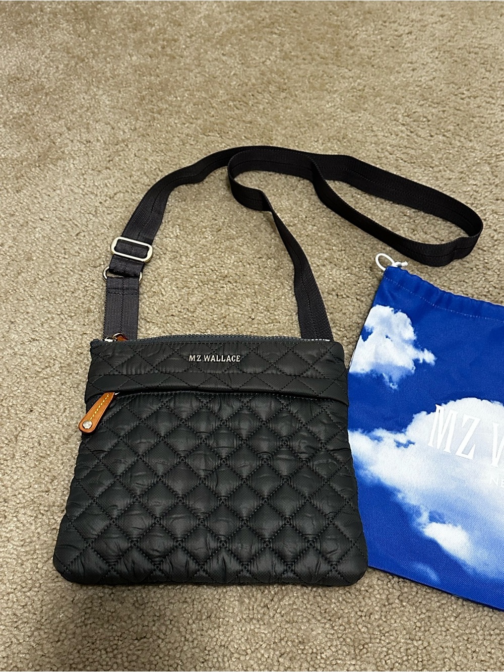 MZ Wallace Metro Flat Crossbody in Magnet Gray w/Dustbag EUC - Picture 5 of 14